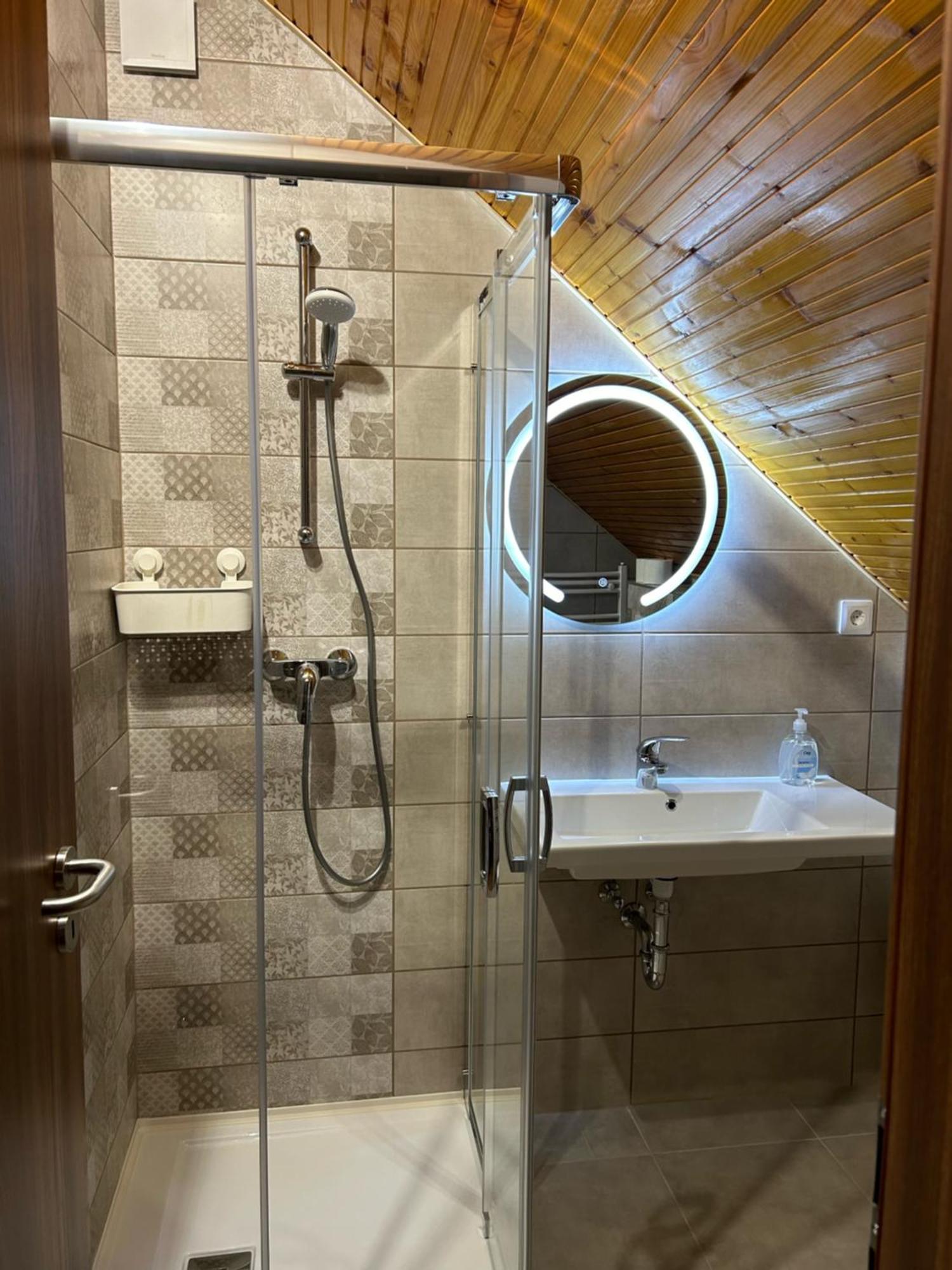 Galeria Vendeghaz Hotel Mezokovesd Luaran gambar