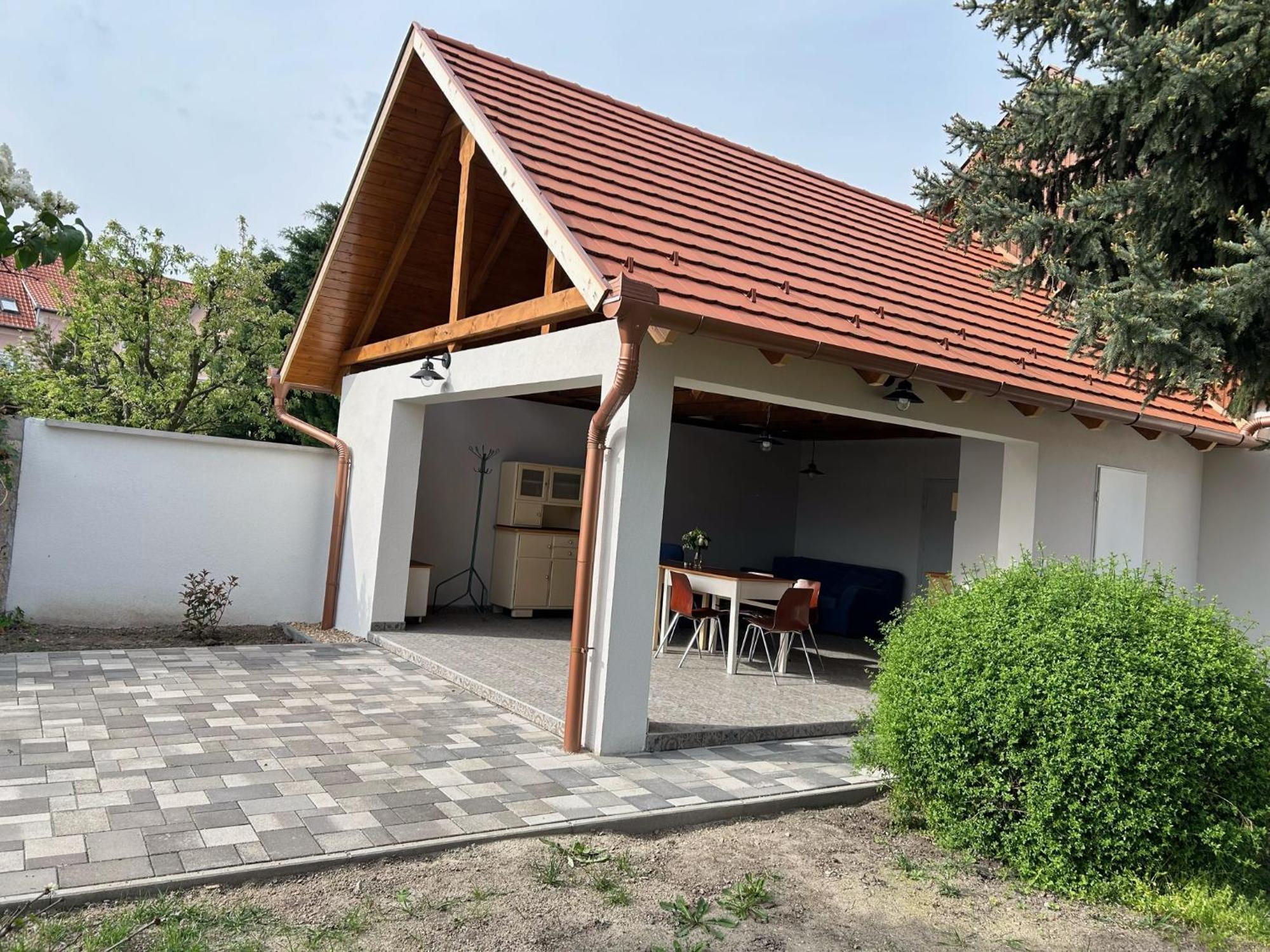 Galeria Vendeghaz Hotel Mezokovesd Luaran gambar