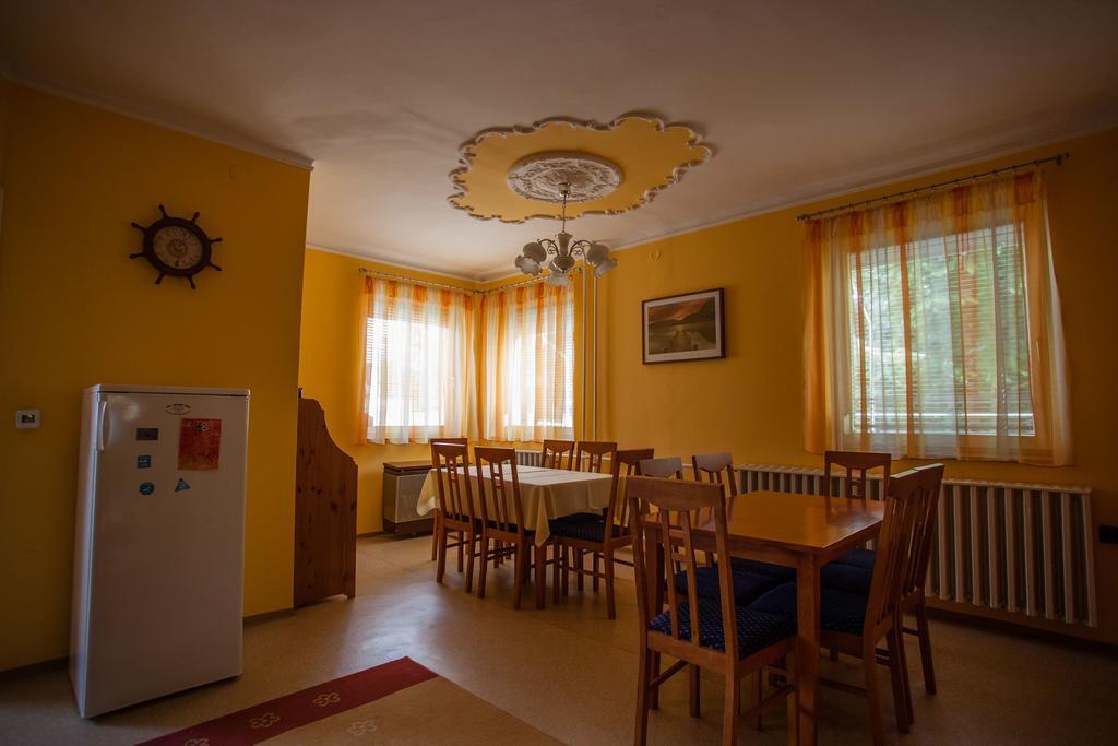Galeria Vendeghaz Hotel Mezokovesd Luaran gambar